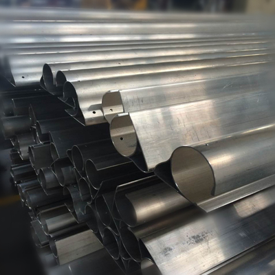 Cnc van de Uitdrijvingsprofielen van het aluminiummagnesium precisie die 6063 profielen van de aluminiumuitdrijving machinaal bewerken