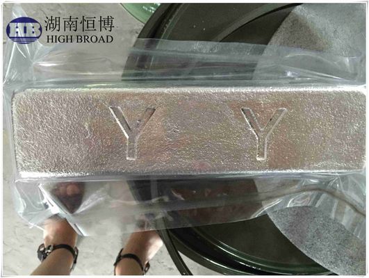 MgY30 Magnesium Yttrium Master Alloy met een Yttriumgehalte van 30% voor de verfijning van granen en een hoog zuiverheidspercentage van 99,5%