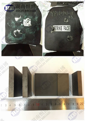 Borcarbide ballistische tegel met aangepaste afmetingen, 2.52 g/cm3 dichtheid en 3000-3300 HV hardheid voor premium keramische bescherming