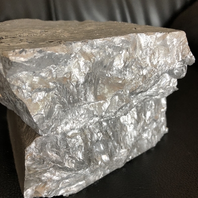 Magnesium Hoofdlegering MgAl10% MgAl50% baar voor de agent van de Verminderende agentenverlichting het verlichten