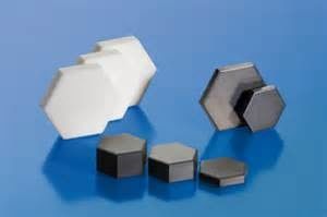 Drukloos gesinterde boorcarbide R400 ballistische tegel 50x50x9mm NIJ Niveau IV Standalone pantserkeramische inzet