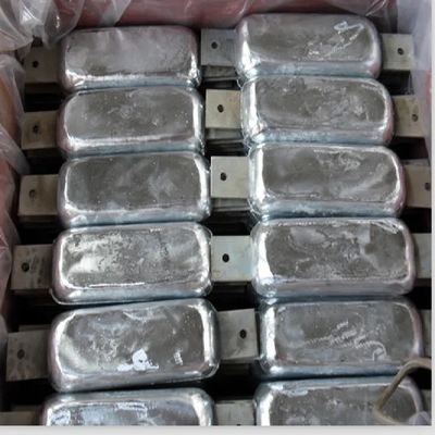 Hoge corrosiebestendigheid aluminium anode voor zeewater en offshore structuren. Aluminium ballasttank anode gebruikt om corrosie van stalen constructies in zeewater en brak water te voorkomen.