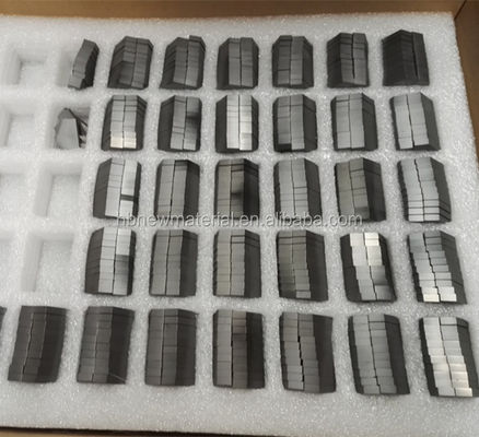 Industriële silicon carbide plaat met een dichtheid van 3,15 g/cm3 in formaten 50x50 en 100x100