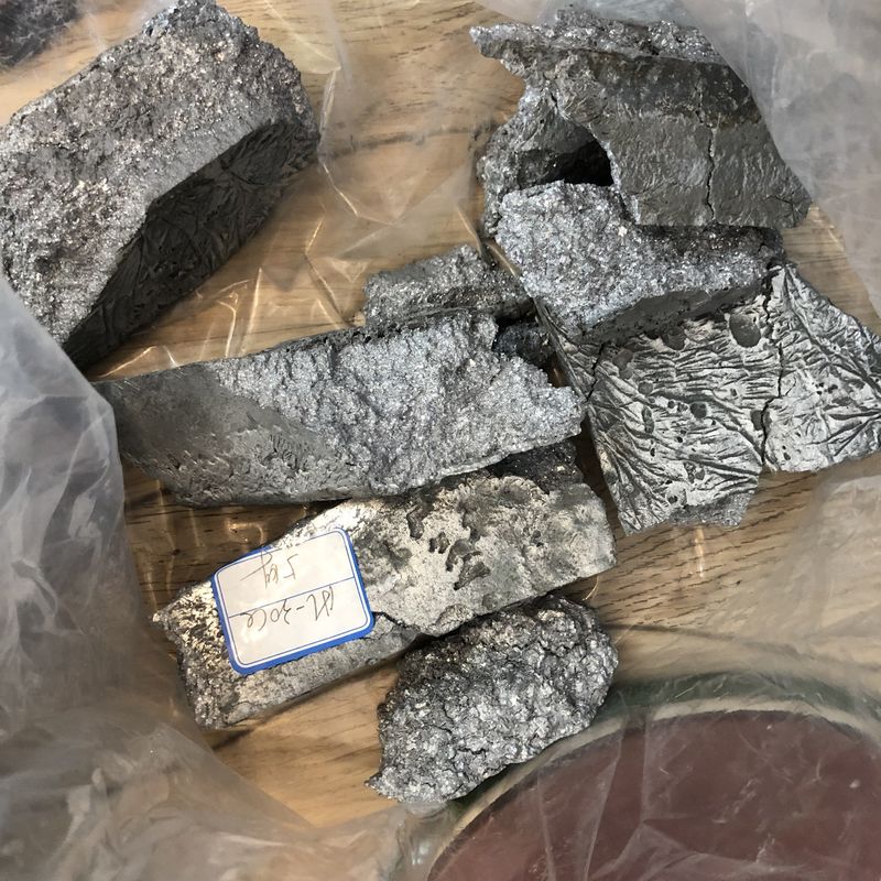CuB3 Boron Master Alloy Ingot 2,5-3,5% Gehalte Hoog zuiverheids gietadditief voor de raffinage van aluminiumkorrels